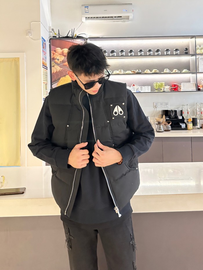 Clothes Moose Knuckles 4