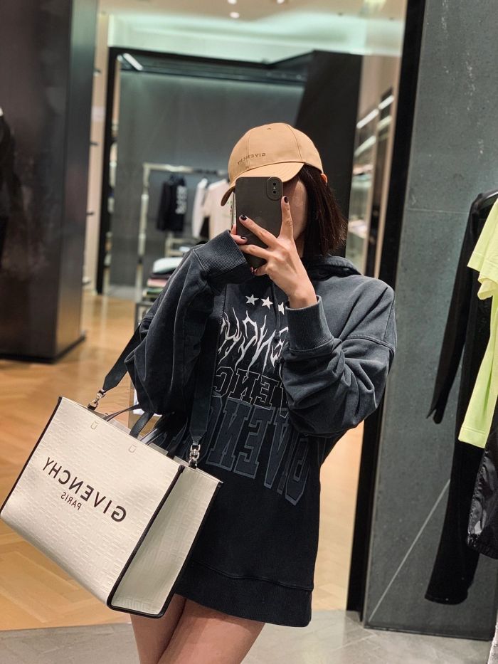 Clothes Givenchy 257