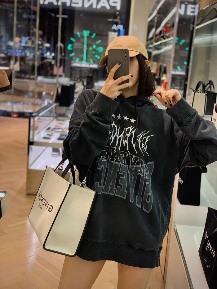 Clothes Givenchy 257