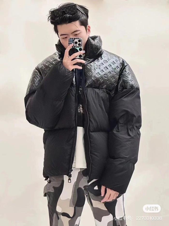 Clothes Louis Vuitton 1012