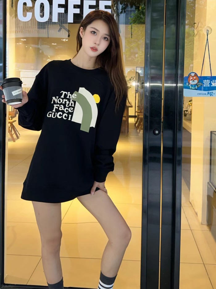 Clothes 	 Clothes Gucci x TNF 7