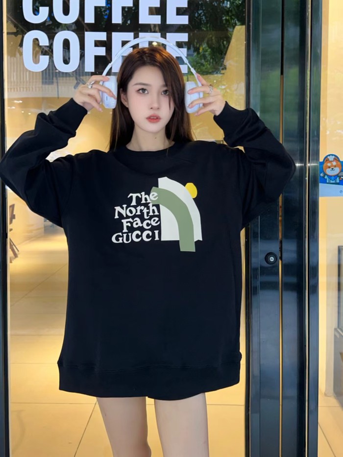 Clothes 	 Clothes Gucci x TNF 7