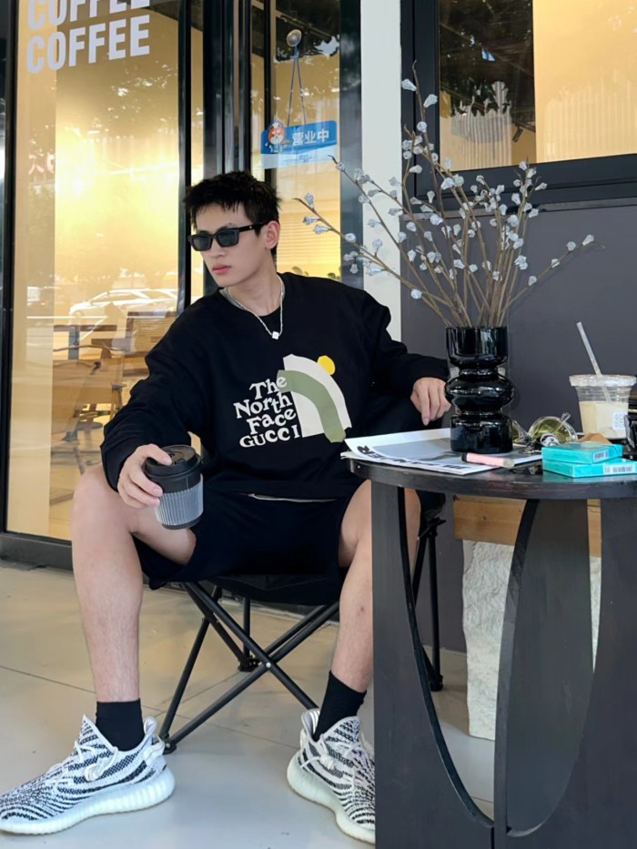 Clothes 	 Clothes Gucci x TNF 7