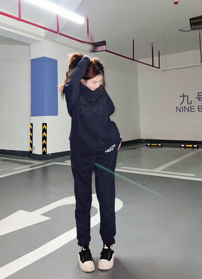 Clothes GALLERY DEPT 30