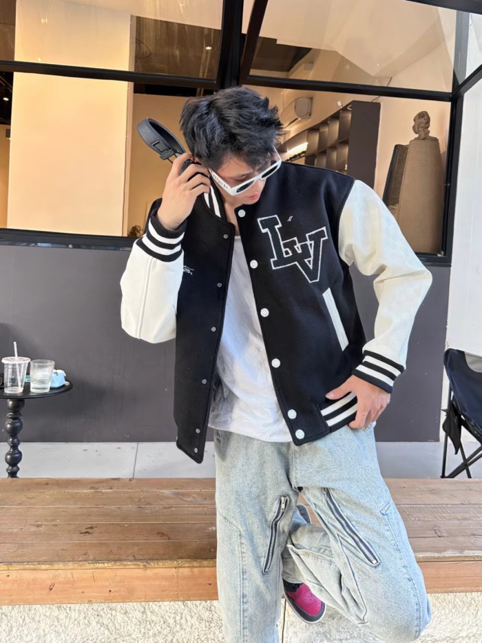 Clothes Louis Vuitton 1015