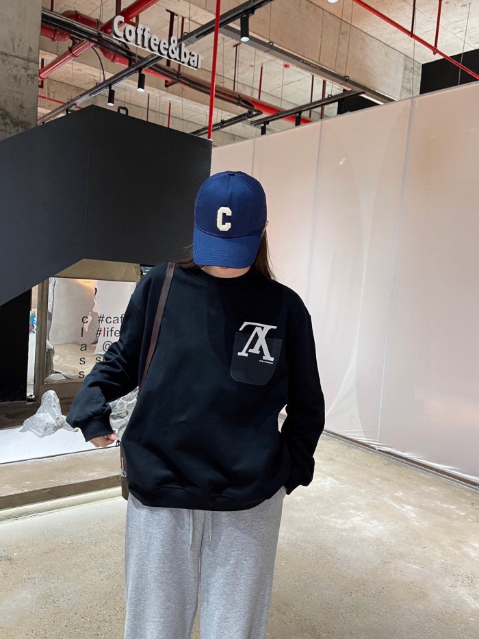 Clothes Louis Vuitton 1021