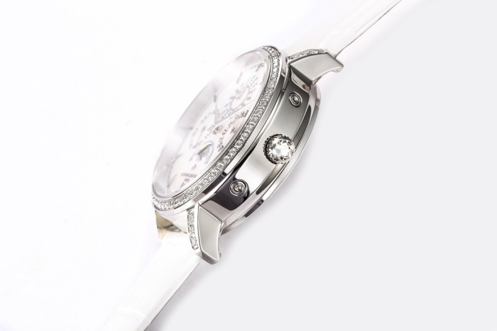 Watches Hublot TWFactory 3151797size:36.5 mm