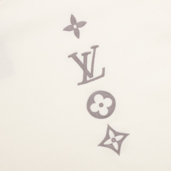 Clothes Louis Vuitton 1025