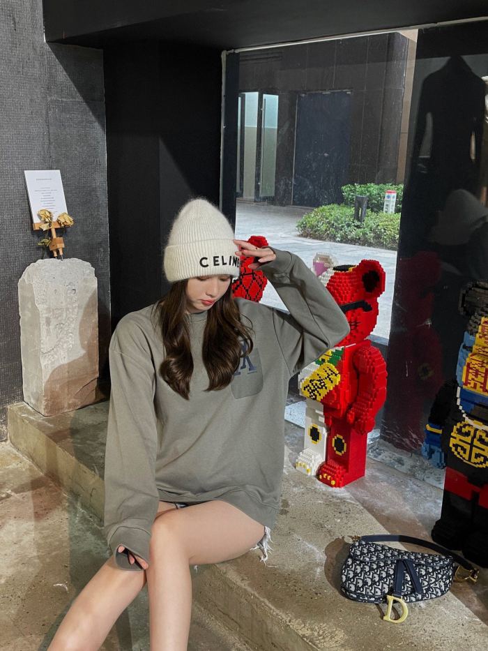 Clothes Louis Vuitton 1023