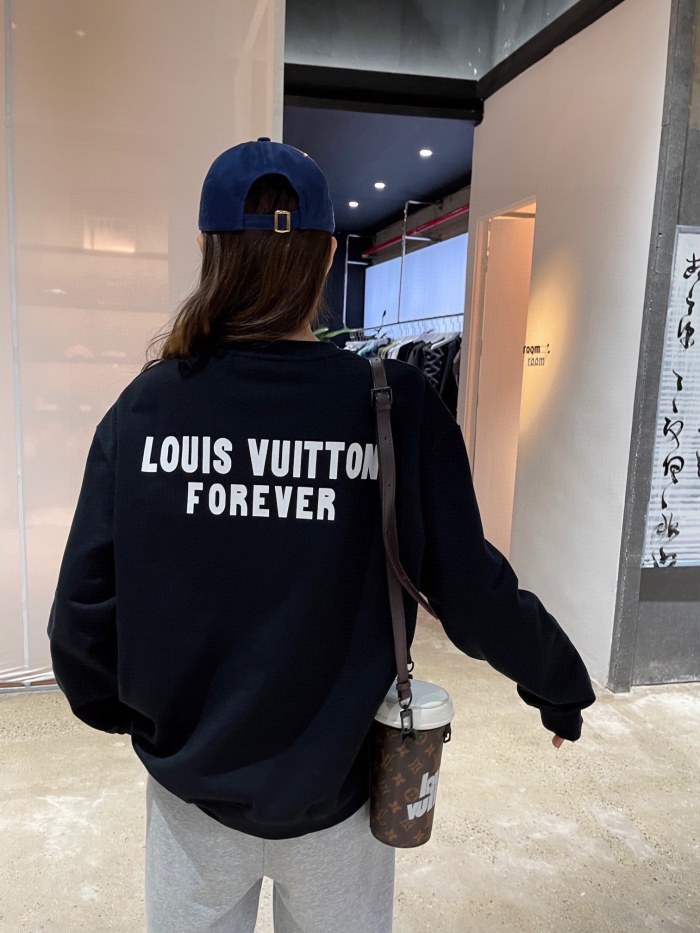 Clothes Louis Vuitton 1021