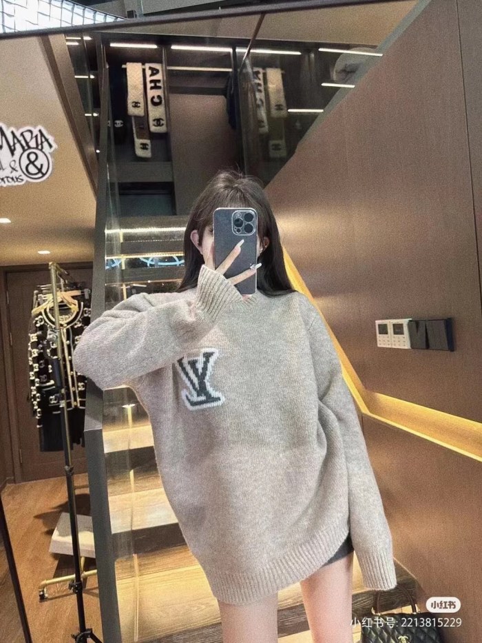 Clothes Louis Vuitton 1027