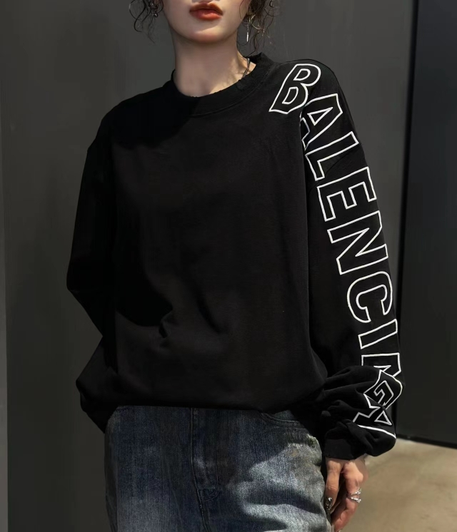Clothes Balenciaga 730