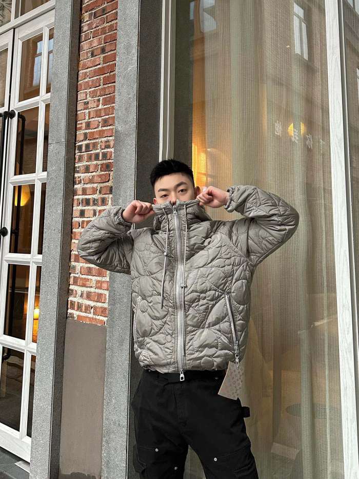 Clothes Louis Vuitton 1031