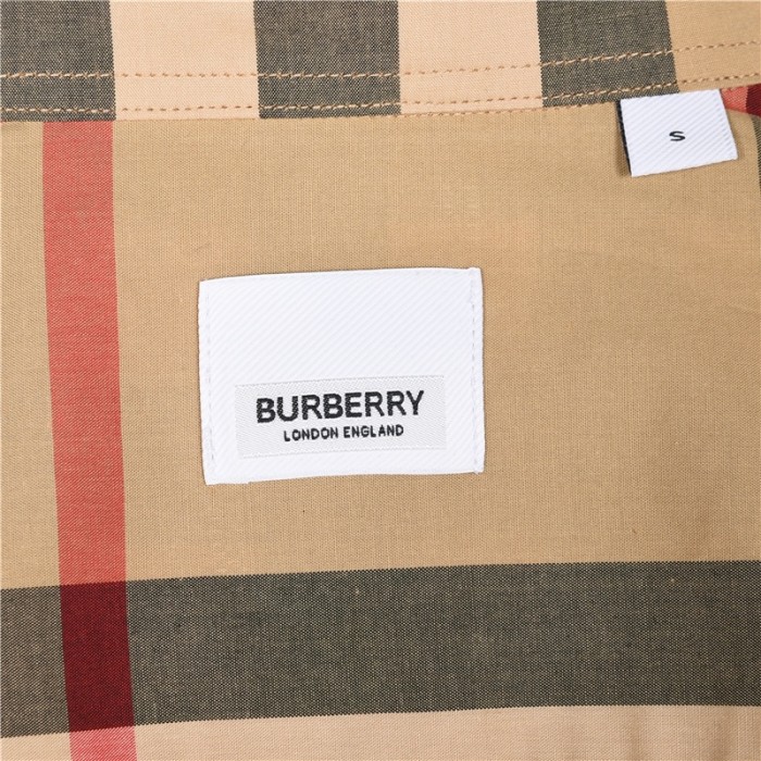 Clothes Burberry 585