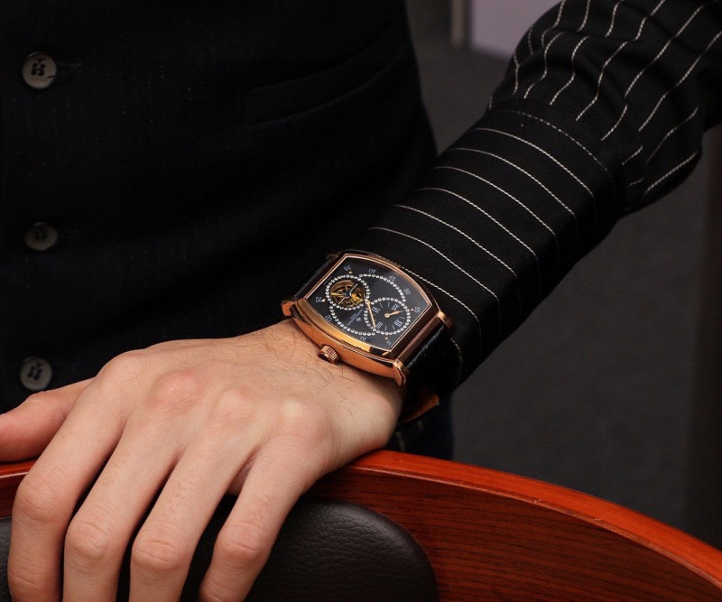 Watches Hublot 30080/000P-9357 size:39*12 mm