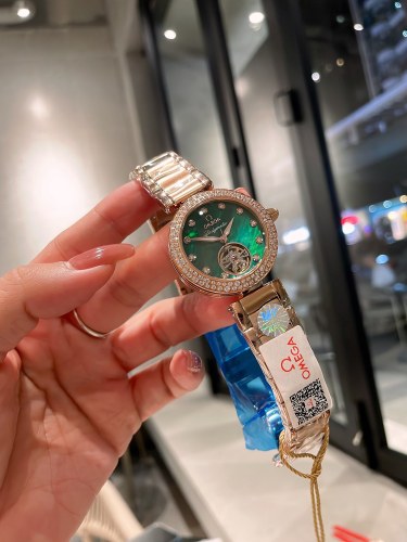Watches OMEGA Ladymatic 318730 size:35*12 mm