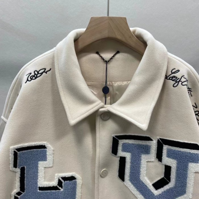 Clothes Louis Vuitton rabbit