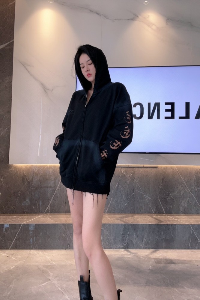 Clothes Balenciaga 753