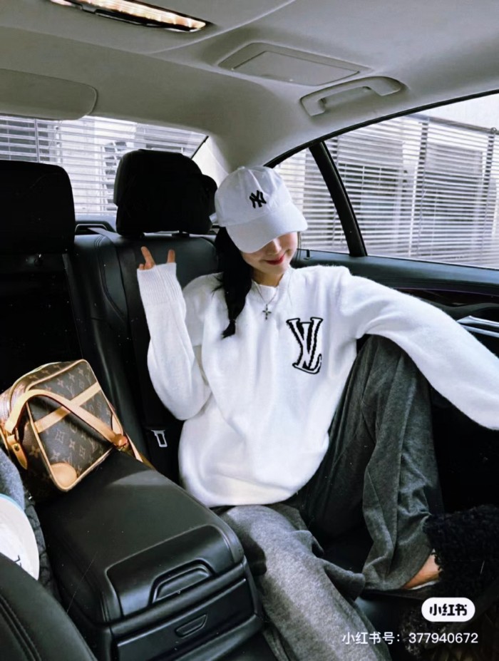Clothes Louis Vuitton 1037