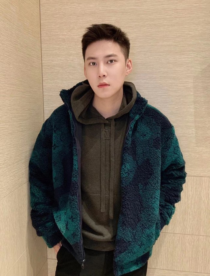 Clothes Louis Vuitton 1042