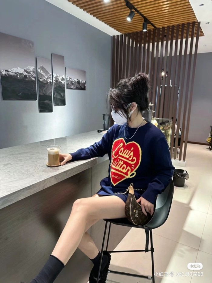 Clothes Louis Vuitton 1035