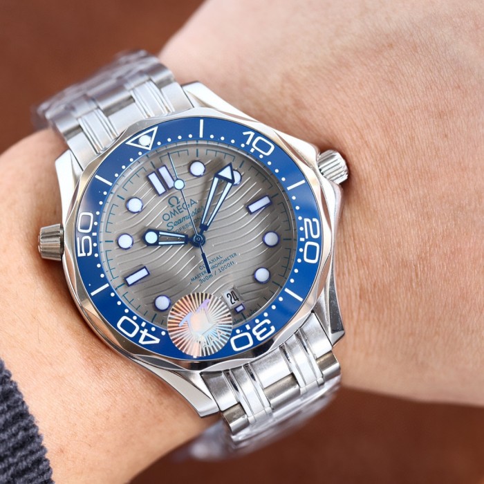 Watches OMEGA 317585 size:42*11 mm