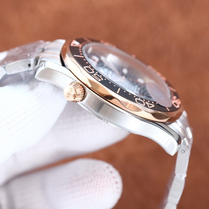 Watches OMEGA 317588 size:42*11 mm