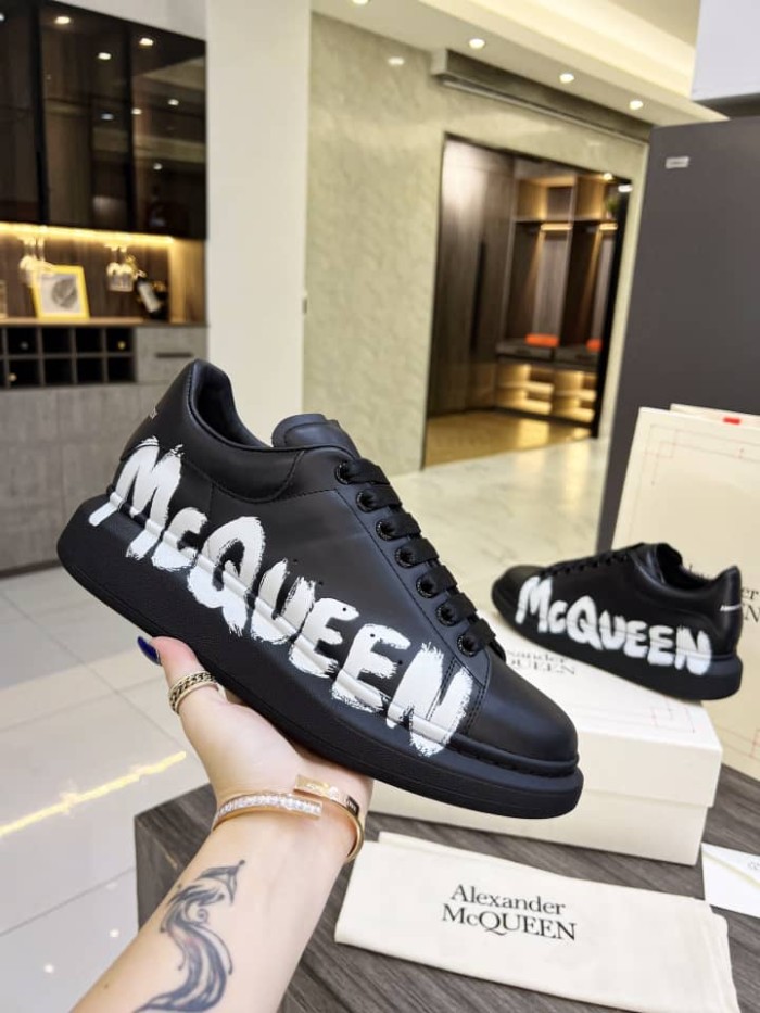 Alexander McQueen Oversized Graffiti Black