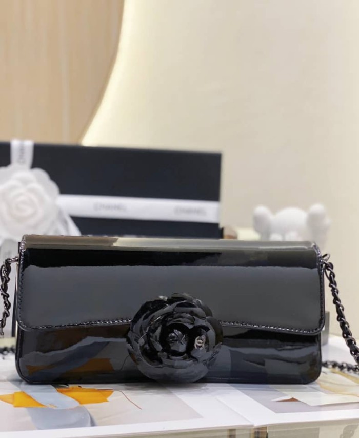 Handbag Chanel size 22