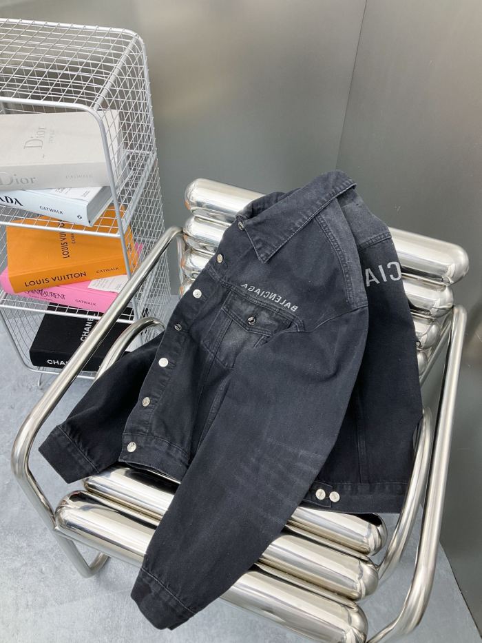 Clothes Balenciaga 758