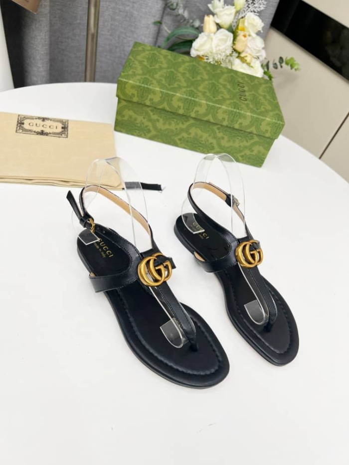 Gucci Women's Double G thong sandal Black leather
