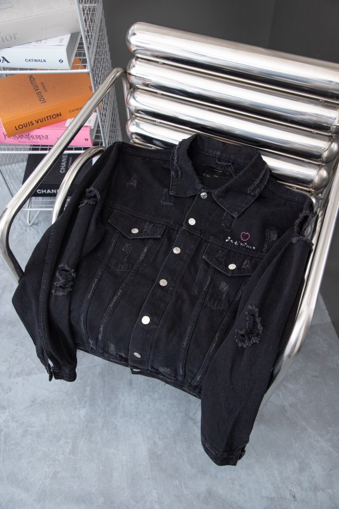 Clothes Balenciaga 759