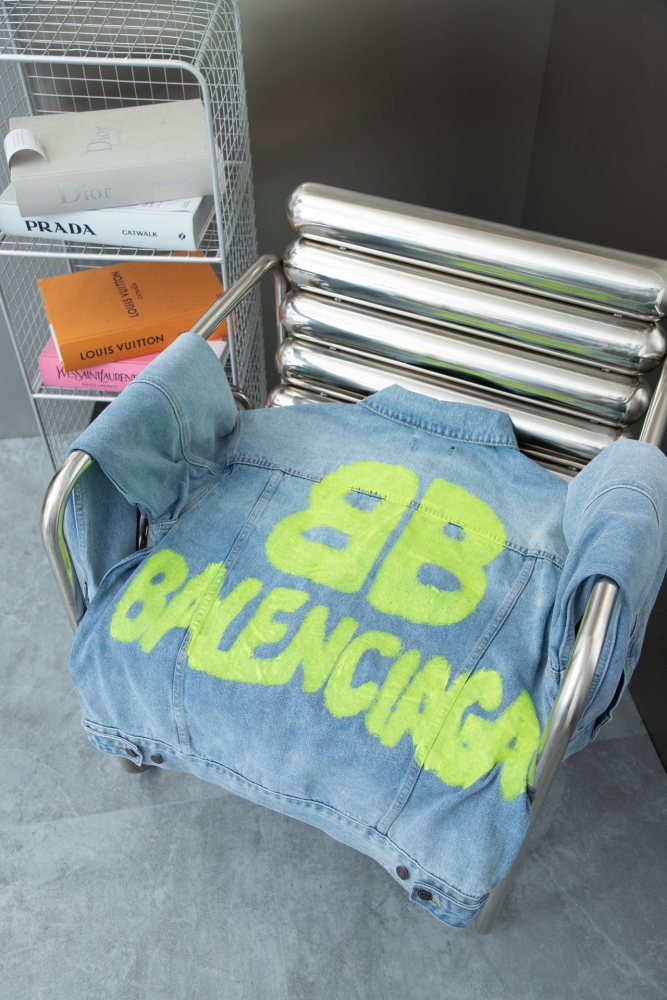 Clothes Balenciaga 761