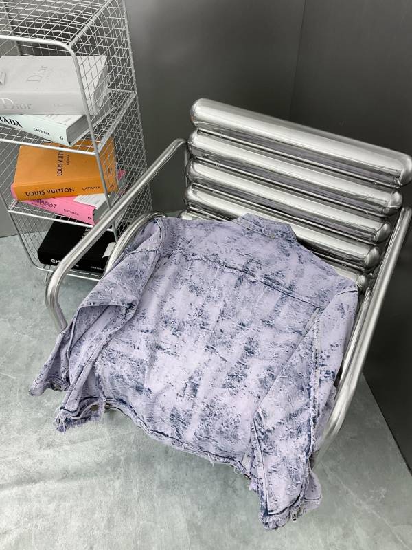 Clothes Louis Vuitton 1051