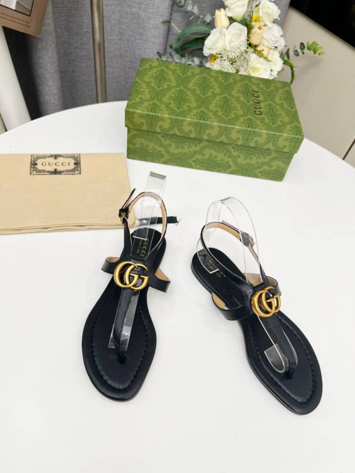 Gucci Women's Double G thong sandal Black leather