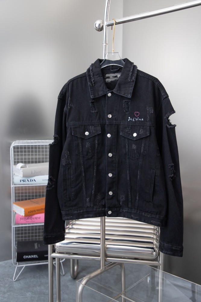 Clothes Balenciaga 759