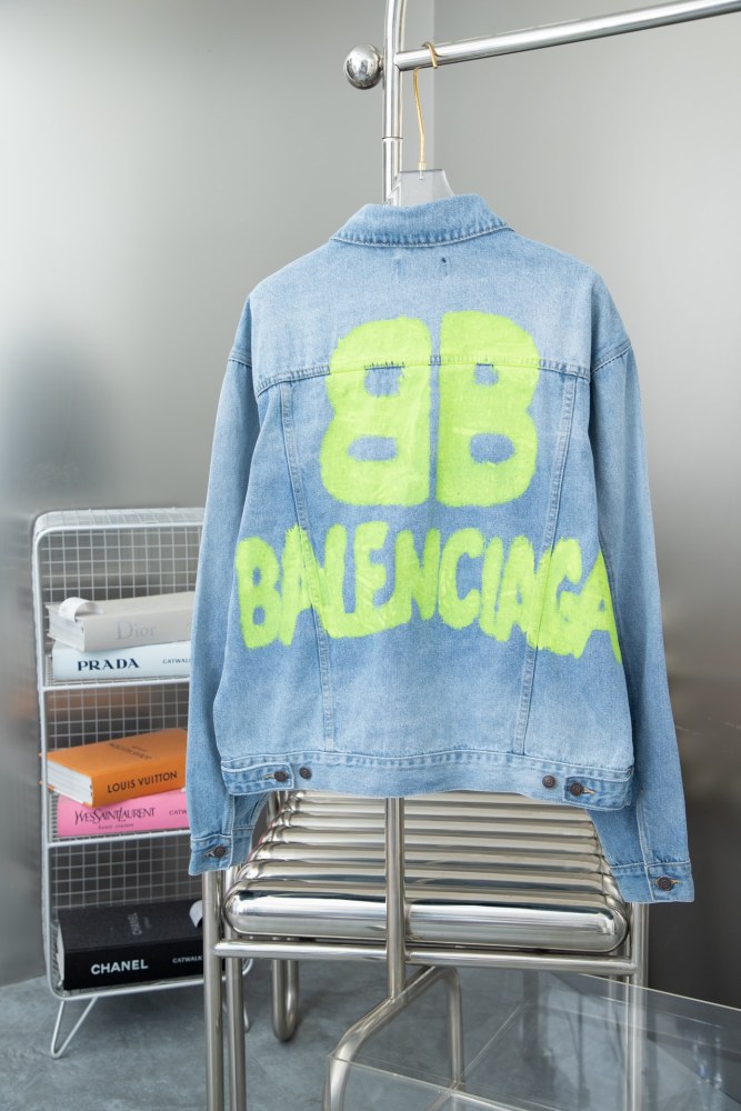 Clothes Balenciaga 761