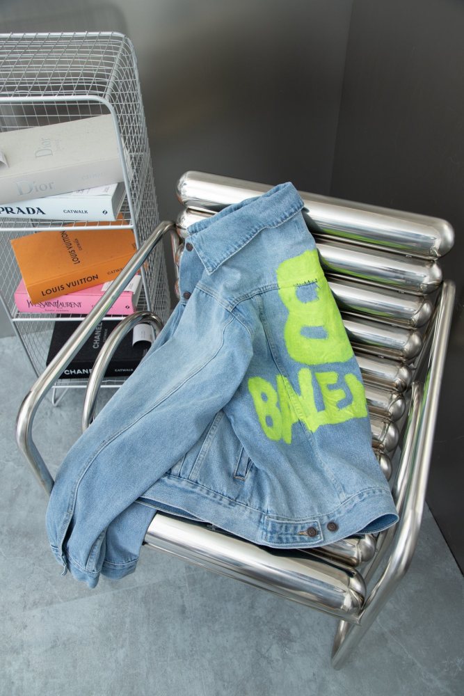 Clothes Balenciaga 761