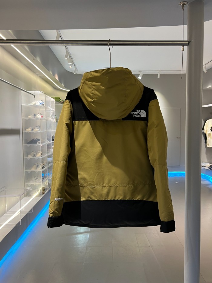 Clothes The North Face 303