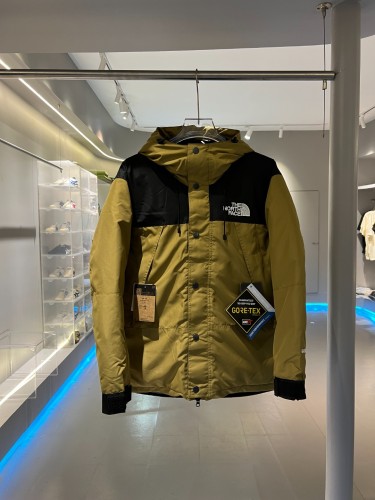 Clothes The North Face 303