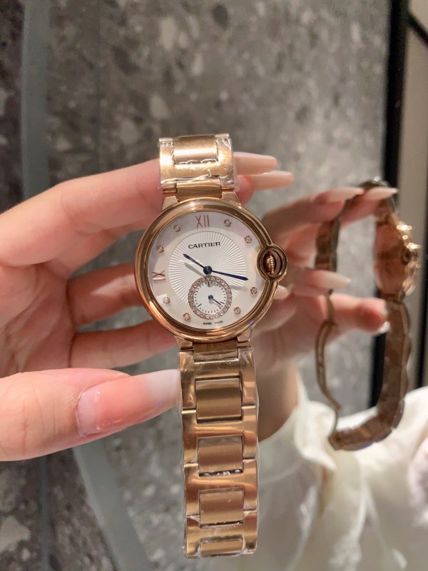 Watches Cartier 322110 size:33 mm