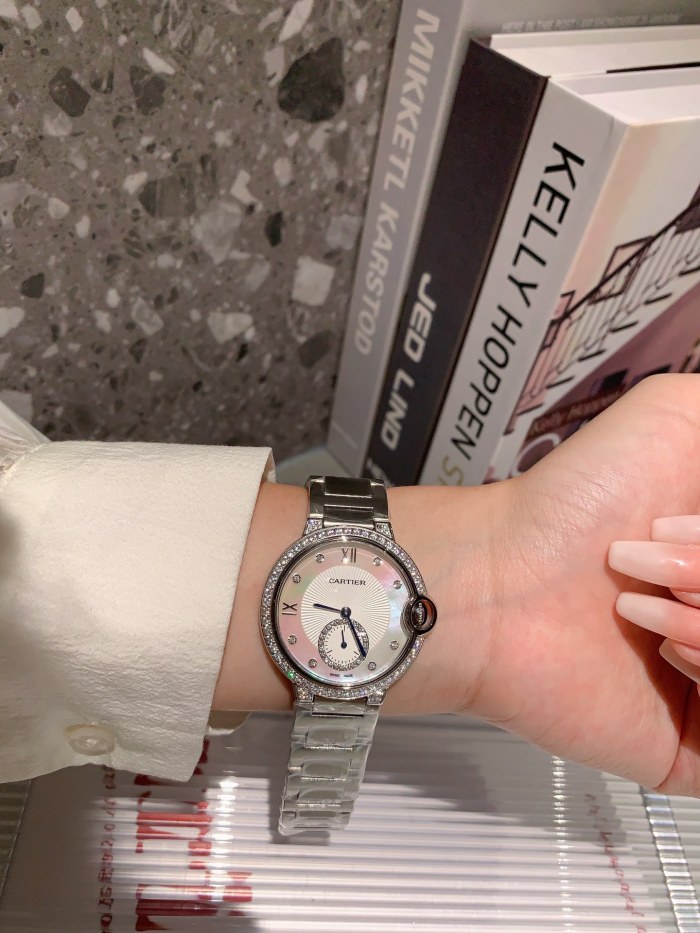 Watches Cartier 322109 size:33 mm