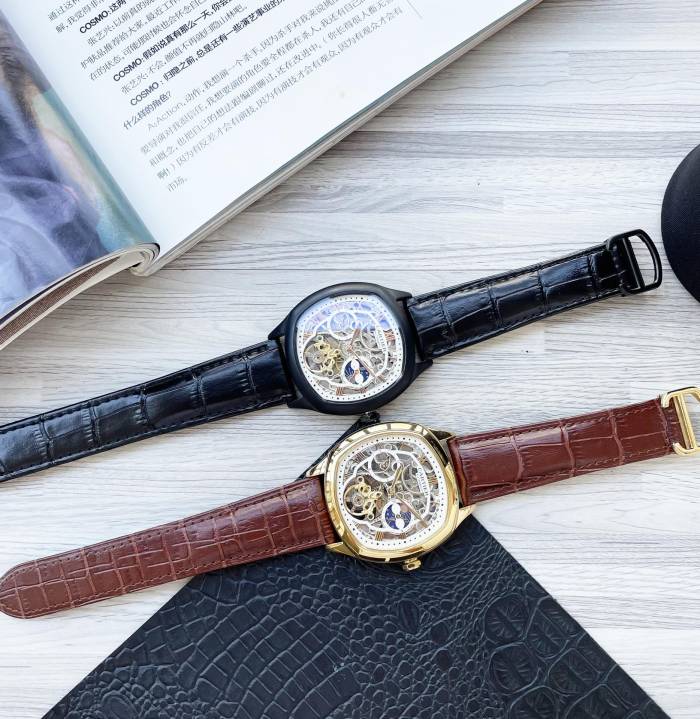 Watches Cartier 322168 size:42*12 mm