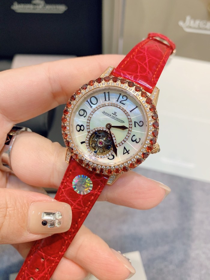 Watches Jaeger-LeCoultre 322246 size:34*11 mm