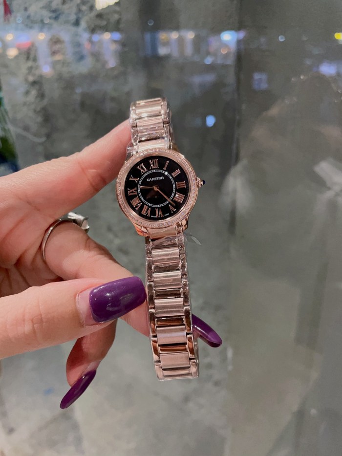 Watches Cartier 322192 size:40 mm