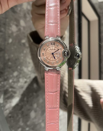 Watches Cartier 322172 size:33 mm