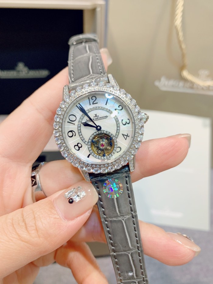 Watches Jaeger-LeCoultre 322248 size:34*11 mm