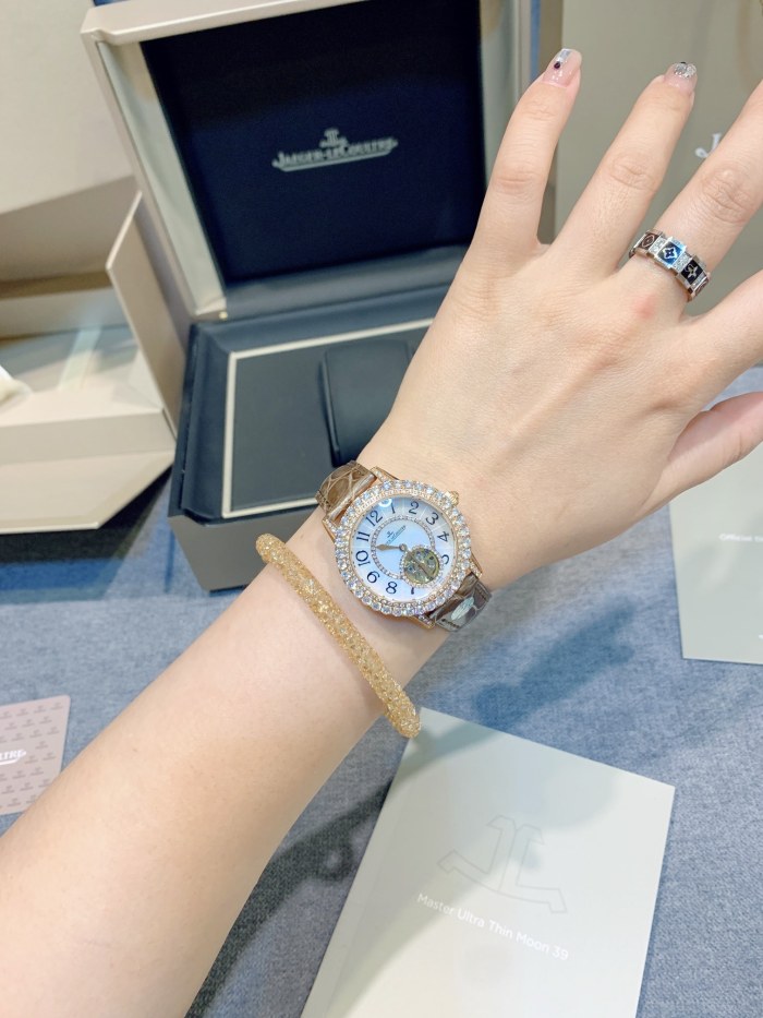 Watches Jaeger-LeCoultre 322248 size:34*11 mm