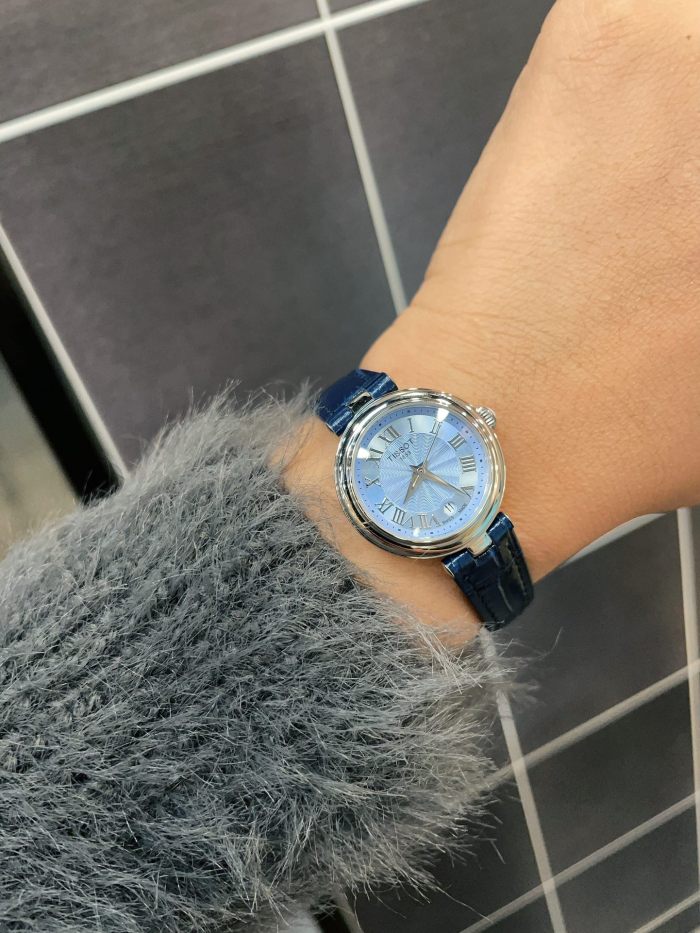 Watches Tissot 322501 size:26 mm