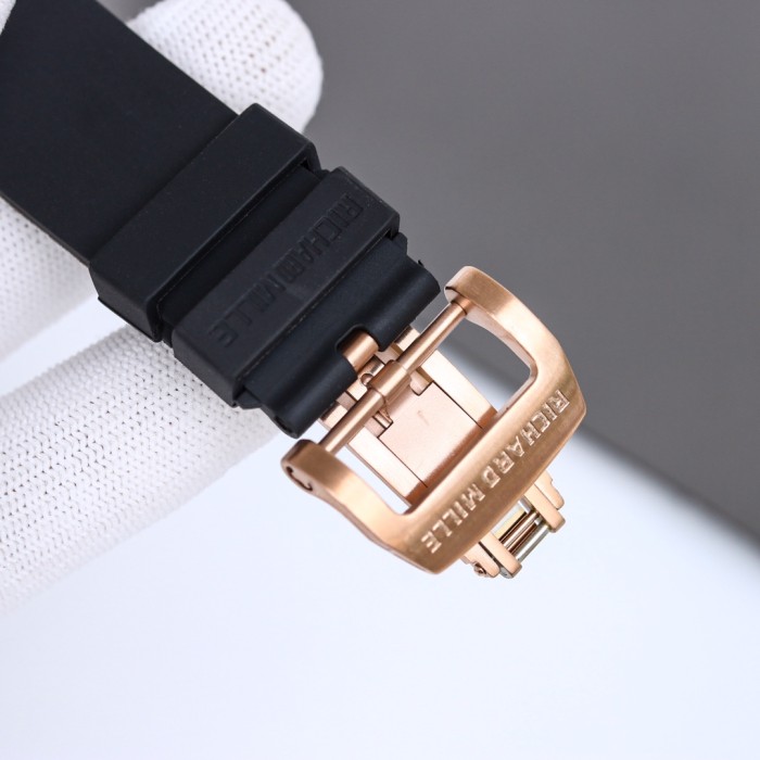 Watches Richard Mille 322528 size:43*13 mm